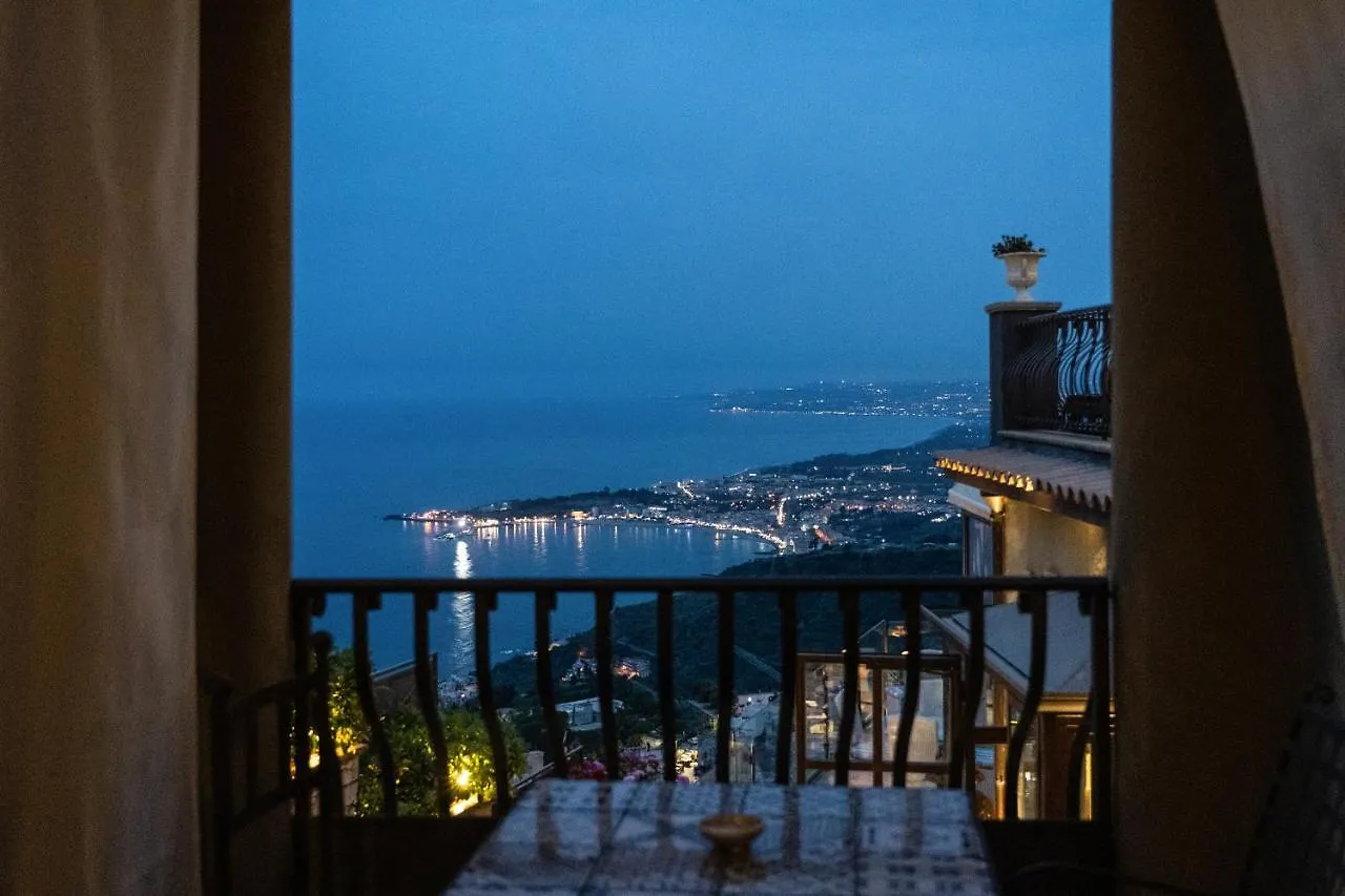 טאורמינה Hotel Villa Ducale איטליה