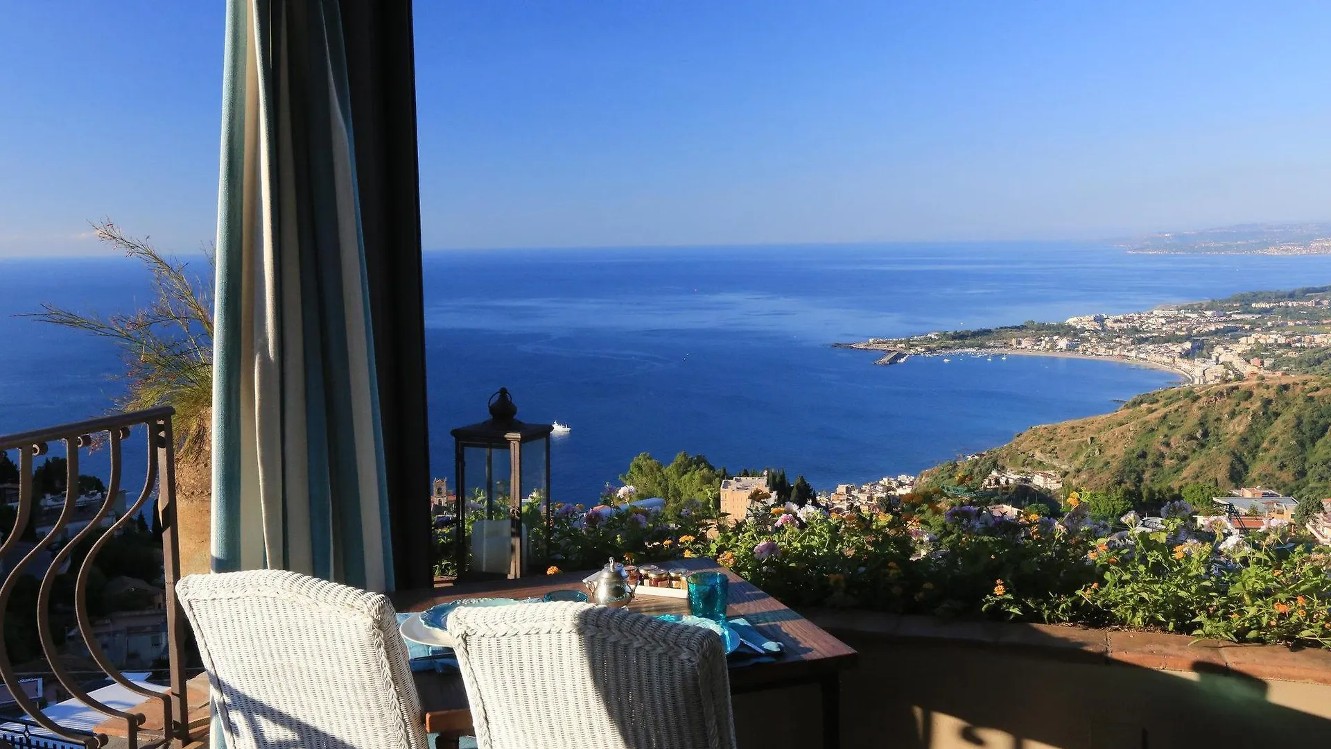 Hotel Villa Ducale Taormina 4*,  Italy